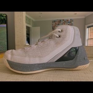UA Curry 3 Raw Sugar